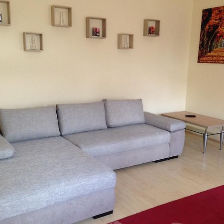 Peterfia Apartman Debrecen Exterior foto